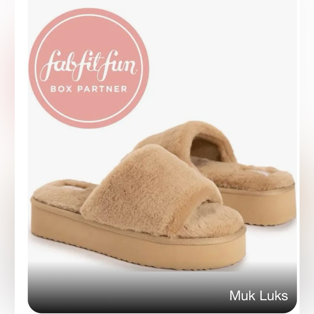 Muk Luks platform slippers